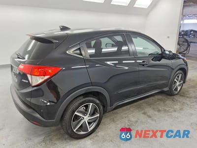 Trzecie zdjęcie samochodu z tyłu: 2021 HONDA HR-V EX VIN:3CZRU6H52MM754125 - miniatura