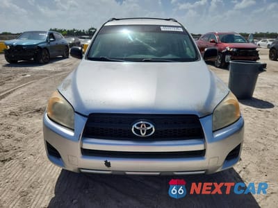 Piąte zdjęcie samochodu w środku: 2011 TOYOTA RAV4 BASE VIN:2T3ZF4DV6BW085945 - miniatura
