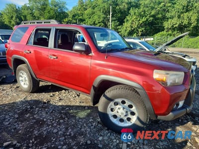 Czwarte zdjęcie samochodu z boku: 2013 TOYOTA 4RUNNER TRAIL VIN:JTEBU5JR3D5123707 - miniatura