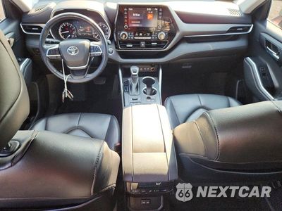 Zdjęcie 8 z 13 samochodu: 2022 TOYOTA HIGHLANDER XLE VIN:5TDGZRBH1NS561131 - miniatura