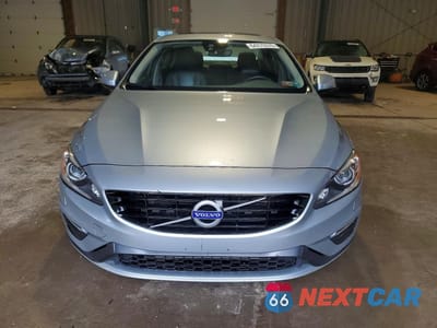 Piąte zdjęcie samochodu w środku: 2017 VOLVO S60 DYNAMIC VIN:YV140MTL0H2421239 - miniatura