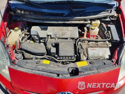 Zdjęcie 11 z 12 samochodu: 2011 TOYOTA PRIUS THREE VIN:JTDKN3DU9B5345851 - miniatura