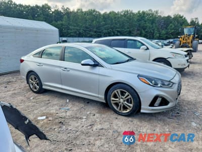 Czwarte zdjęcie samochodu z boku: 2019 HYUNDAI SONATA SEL VIN:5NPE34AF7KH784450 - miniatura