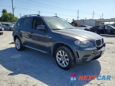 Czwarte zdjęcie samochodu z boku: 2013 BMW X5 XDRIVE35I VIN:5UXZV4C5XD0B04705 - miniatura