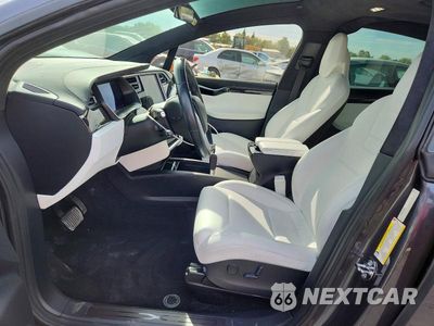 Zdjęcie 7 z 13 samochodu: 2017 TESLA MODEL X VIN:5YJXCBE25HF060462 - miniatura