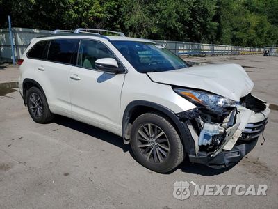 Czwarte zdjęcie samochodu z boku: 2018 TOYOTA HIGHLANDER XLE VIN:5TDJZRFH8JS540920 - miniatura