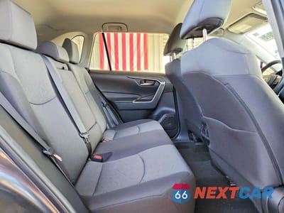 Zdjęcie 11 z 14 samochodu: 2021 TOYOTA RAV4 XLE VIN:2T3W1RFV0MC134511 - miniatura