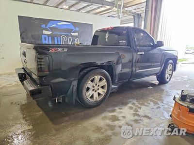 Trzecie zdjęcie samochodu z tyłu: 2014 CHEVROLET SILVERADO K1500 LT VIN:1GCNKREC5EZ151183 - miniatura