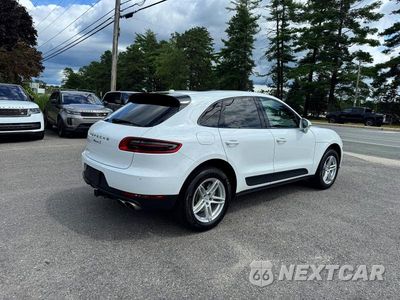 Trzecie zdjęcie samochodu z tyłu: 2018 PORSCHE MACAN S VIN:WP1AB2A52JLB33457 - miniatura