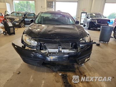 Piąte zdjęcie samochodu w środku: 2016 HONDA CIVIC LX VIN:19XFC2F55GE240338 - miniatura