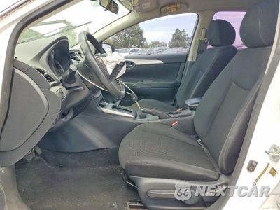 Zdjęcie 7 z 12 samochodu: 2019 NISSAN SENTRA S VIN:3N1AB7AP6KY355673 - miniatura