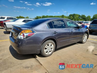 Trzecie zdjęcie samochodu z tyłu: 2012 NISSAN ALTIMA 2.5 VIN:1N4AL2AP3CN517244 - miniatura