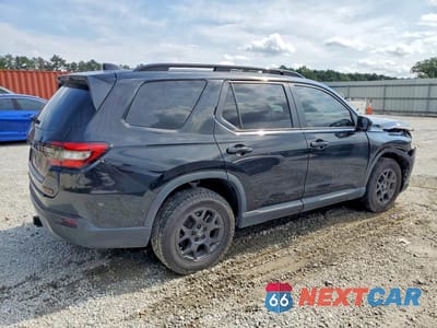 Trzecie zdjęcie samochodu z tyłu: 2025 HONDA PILOT TRAILSPORT VIN:5FNYG1H63SB058461 - miniatura