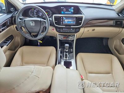 Zdjęcie 8 z 12 samochodu: 2016 HONDA ACCORD EXL VIN:1HGCR2F88GA144770 - miniatura