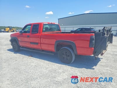 Drugie zdjęcie samochodu z przodu: 2005 CHEVROLET SILVERADO C2500 HEAVY DUTY VIN:1GCHC29225E305813 - miniatura