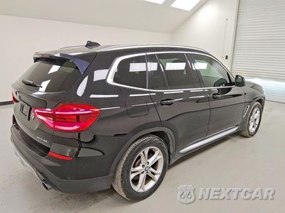 Trzecie zdjęcie samochodu z tyłu: 2021 BMW X3 SDRIVE30I VIN:5UXTY3C03M9D85107 - miniatura
