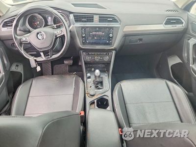 Zdjęcie 8 z 13 samochodu: 2018 VOLKSWAGEN TIGUAN SE VIN:3VV2B7AX2JM027451 - miniatura
