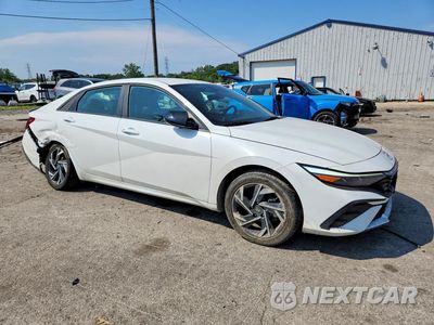 Czwarte zdjęcie samochodu z boku: 2025 HYUNDAI ELANTRA HYBRID SEL SPORT VIN:KMHLM4DJ2SU148623 - miniatura