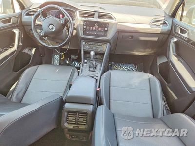 Zdjęcie 8 z 13 samochodu: 2019 VOLKSWAGEN TIGUAN SE VIN:3VV3B7AX4KM189538 - miniatura