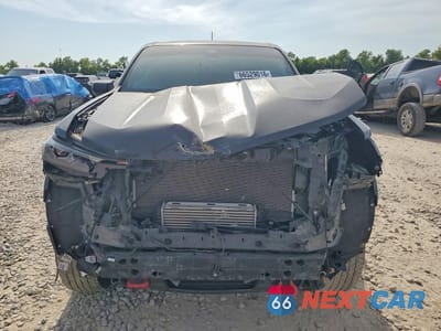 Piąte zdjęcie samochodu w środku: 2024 CHEVROLET COLORADO Z71 VIN:1GCPTDEKXR1185222 - miniatura