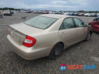 Trzecie zdjęcie samochodu z tyłu: 2004 TOYOTA CAMRY LE VIN:4T1BE32K64U854284 - miniatura