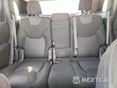 Zdjęcie 10 z 13 samochodu: 2016 JEEP CHEROKEE LATITUDE VIN:1C4PJLCS3GW189356 - miniatura
