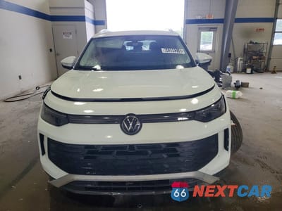 Piąte zdjęcie samochodu w środku: 2026 VOLKSWAGEN TIGUAN SE VIN:3VVER7RM5TM083289 - miniatura