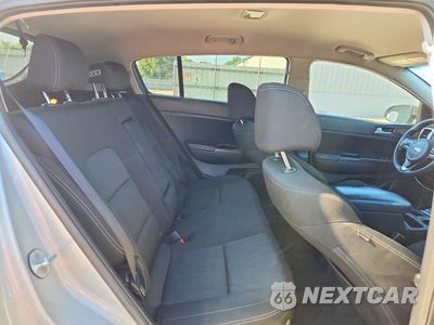 Zdjęcie 11 z 13 samochodu: 2017 KIA SPORTAGE LX VIN:KNDPM3AC0H7039719 - miniatura