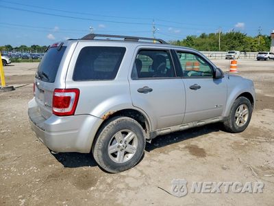 Trzecie zdjęcie samochodu z tyłu: 2010 FORD ESCAPE HYBRID VIN:1FMCU4K31AKA85903 - miniatura