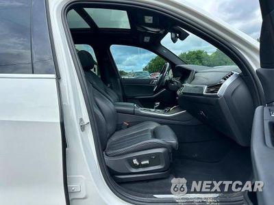 Zdjęcie 7 z 10 samochodu: 2022 BMW X5 XDRIVE45E VIN:5UXTA6C07N9M90821 - miniatura