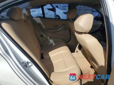 Zdjęcie 10 z 12 samochodu: 2012 BMW 328 I VIN:WBA3A5G50CNN65782 - miniatura