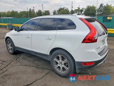Drugie zdjęcie samochodu z przodu: 2013 VOLVO XC60 T6 VIN:YV4902DZ4D2371987 - miniatura
