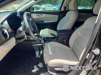Zdjęcie 7 z 12 samochodu: 2023 KIA FORTE LXS VIN:3KPF24AD8PE553591 - miniatura