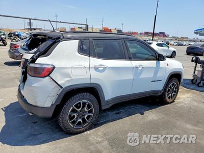 Trzecie zdjęcie samochodu z tyłu: 2025 JEEP COMPASS TRAILHAWK VIN:3C4NJDDN0ST609837 - miniatura