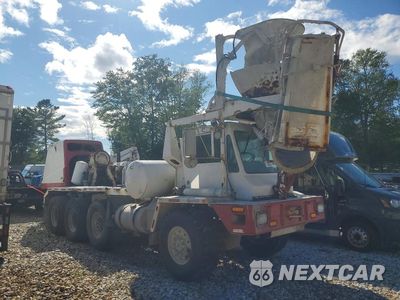 Czwarte zdjęcie samochodu z boku: 2016 OSHKOSH READY MIX TRUCK VIN:10TAFLGF5GS775032 - miniatura