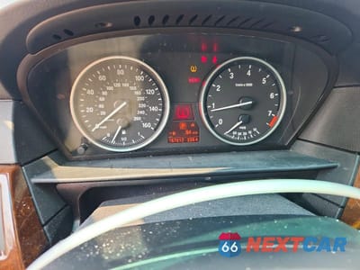 Zdjęcie 9 z 12 samochodu: 2009 BMW 528 XI VIN:WBANV13529C154853 - miniatura