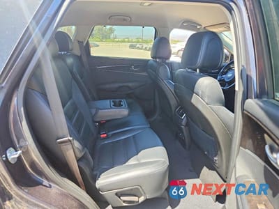 Zdjęcie 11 z 13 samochodu: 2016 KIA SORENTO EX VIN:5XYPH4A5XGG044326 - miniatura