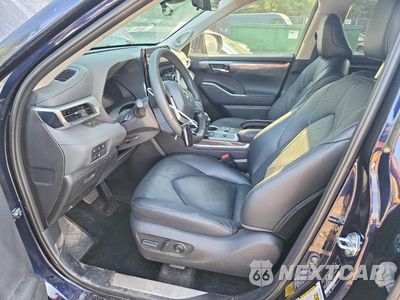 Zdjęcie 7 z 13 samochodu: 2025 TOYOTA HIGHLANDER HYBRID PLATINUM VIN:5TDEBRCH3SS676805 - miniatura