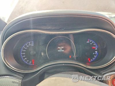 Zdjęcie 9 z 13 samochodu: 2018 JEEP GRAND CHEROKEE TRACKHAWK VIN:1C4RJFN95JC223844 - miniatura