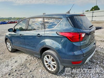 Drugie zdjęcie samochodu z przodu: 2019 FORD ESCAPE SE VIN:1FMCU9GD7KUC06793 - miniatura