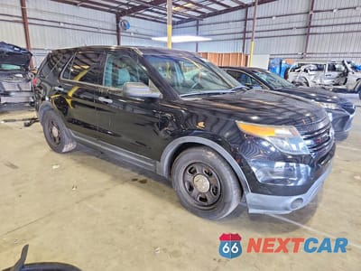 Czwarte zdjęcie samochodu z boku: 2013 FORD EXPLORER POLICE INTERCEPTOR VIN:1FM5K8AR4DGB59110 - miniatura