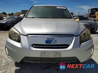 Piąte zdjęcie samochodu w środku: 2013 TOYOTA RAV4 EV BASE VIN:2T3YL4DV7DW002238 - miniatura
