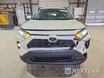 Piąte zdjęcie samochodu w środku: 2021 TOYOTA RAV4 XLE PREMIUM VIN:2T3A1RFV3MW152171 - miniatura