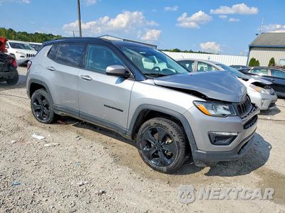 Czwarte zdjęcie samochodu z boku: 2019 JEEP COMPASS LATITUDE VIN:3C4NJDBB5KT592641 - miniatura