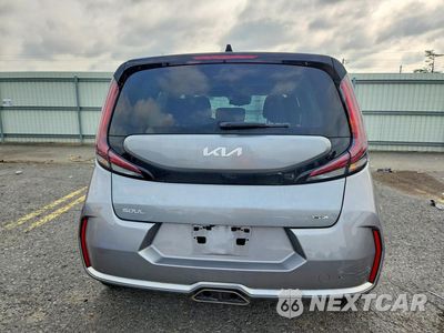 Zdjęcie 6 z 12 samochodu: 2023 KIA SOUL GT LINE VIN:KNDJ53AUXP7869070 - miniatura