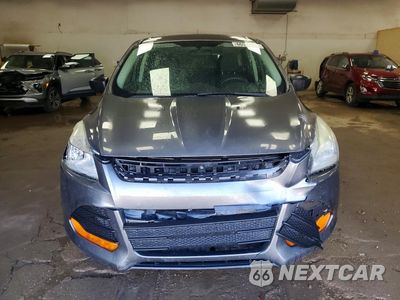Piąte zdjęcie samochodu w środku: 2014 FORD ESCAPE S VIN:1FMCU0F75EUD07701 - miniatura