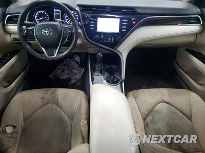 Zdjęcie 8 z 12 samochodu: 2018 TOYOTA CAMRY LE VIN:4T1B11HK5JU531265 - miniatura