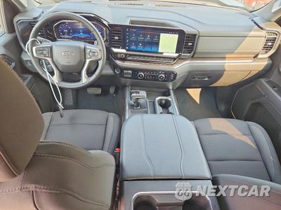 Zdjęcie 8 z 12 samochodu: 2024 CHEVROLET SILVERADO K1500 RST VIN:1GCUDEED9RZ285756 - miniatura
