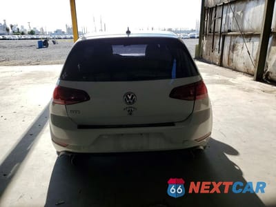 Zdjęcie 6 z 12 samochodu: 2018 VOLKSWAGEN GTI S/SE VIN:3VW447AU7JM293150 - miniatura