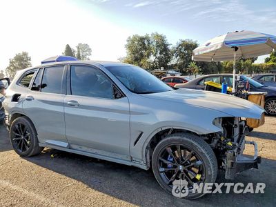 Czwarte zdjęcie samochodu z boku: 2022 BMW X3 M40I VIN:5UX83DP08N9K21242 - miniatura